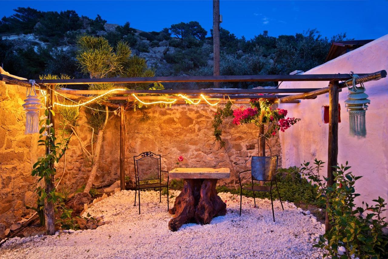 Natura Cottages Makrýgialos 外观 照片